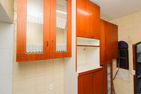 Casa à venda com 195m², 3 quartos e 2 vagas Casa à venda com 195m², 3 quartos e 2 vagasÁrea de Serviço