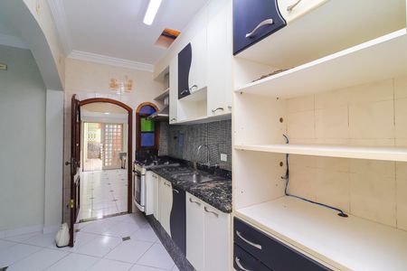Casa à venda com 195m², 3 quartos e 2 vagas Casa à venda com 195m², 3 quartos e 2 vagasCozinha