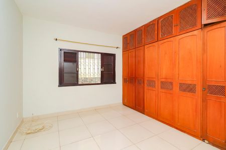 Casa à venda com 195m², 3 quartos e 2 vagas Casa à venda com 195m², 3 quartos e 2 vagasQuarto 2