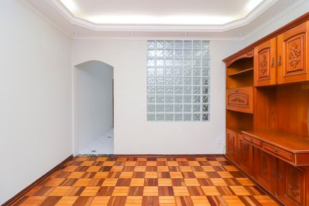 Casa à venda com 195m², 3 quartos e 2 vagas