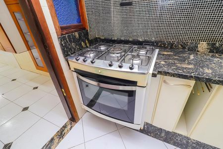Casa à venda com 195m², 3 quartos e 2 vagas Casa à venda com 195m², 3 quartos e 2 vagasCozinha