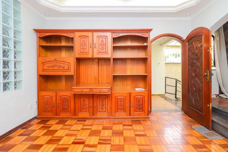 Casa à venda com 195m², 3 quartos e 2 vagas