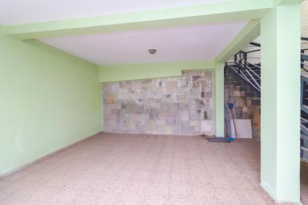 Casa à venda com 195m², 3 quartos e 2 vagas Casa à venda com 195m², 3 quartos e 2 vagasGaragem