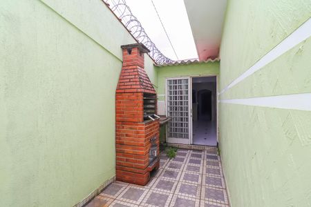 Casa à venda com 195m², 3 quartos e 2 vagas Casa à venda com 195m², 3 quartos e 2 vagasQuintal