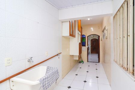 Casa à venda com 195m², 3 quartos e 2 vagas Casa à venda com 195m², 3 quartos e 2 vagasÁrea de Serviço