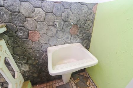 Casa à venda com 195m², 3 quartos e 2 vagas Casa à venda com 195m², 3 quartos e 2 vagasEdícula - Área de Serviço