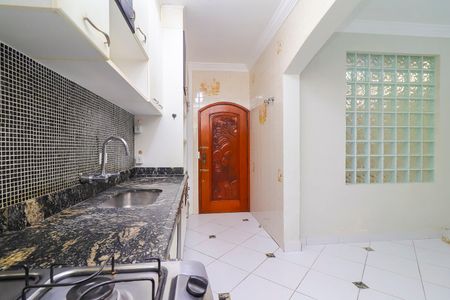 Casa à venda com 195m², 3 quartos e 2 vagas Casa à venda com 195m², 3 quartos e 2 vagasCozinha