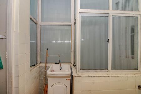 Apartamento para alugar com 150m², 2 quartos e sem vagaCozinha e Área de Serviço