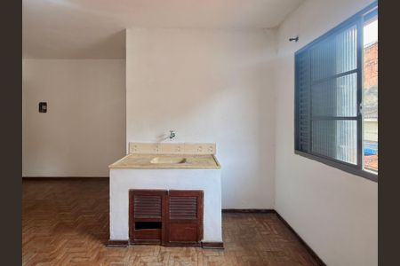Casa para alugar com 39m², 0 quarto e sem vagaCozinha 