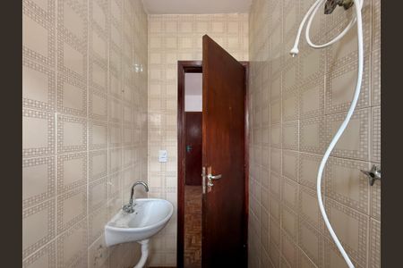 Casa para alugar com 39m², 0 quarto e sem vagaBanheiro 