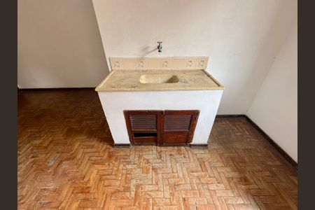 Casa para alugar com 39m², 0 quarto e sem vagaCozinha 
