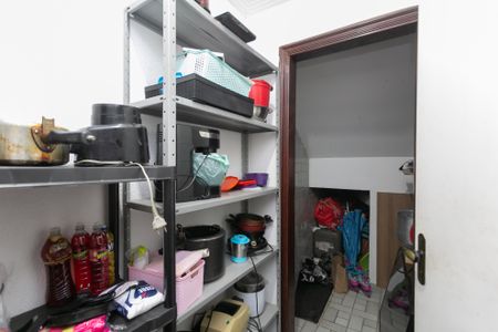 Casa para alugar com 350m², 3 quartos e 2 vagasDespensa