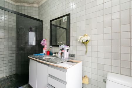 Casa para alugar com 350m², 3 quartos e 2 vagasBanheiro da  Suíte 2