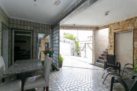 Casa para alugar com 350m², 3 quartos e 2 vagasÁrea Externa 