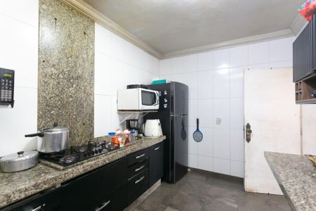 Casa para alugar com 350m², 3 quartos e 2 vagasCozinha 