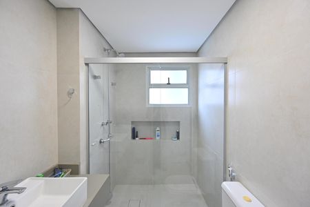 Apartamento para alugar com 126m², 4 quartos e 3 vagasBanheiro da Suíte 2