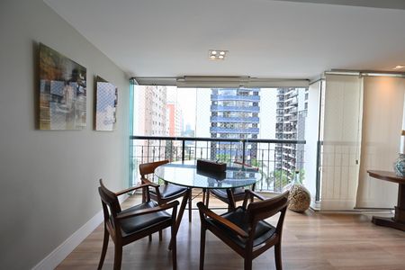 Apartamento para alugar com 126m², 4 quartos e 3 vagasSala