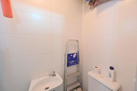 Apartamento para alugar com 126m², 4 quartos e 3 vagasBanheiro de serviço 