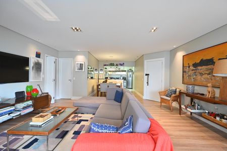 Apartamento para alugar com 126m², 4 quartos e 3 vagasSala