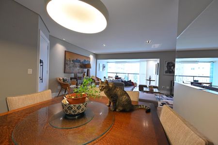 Apartamento para alugar com 126m², 4 quartos e 3 vagasSala