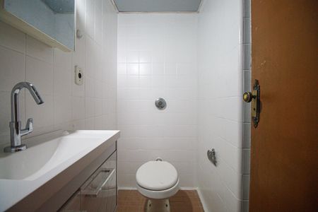 Apartamento para alugar com 80m², 4 quartos e 1 vaga Apartamento para alugar com 80m², 4 quartos e 1 vagaBanheiro 1