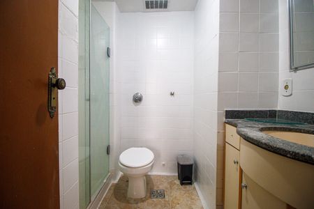 Apartamento para alugar com 80m², 4 quartos e 1 vaga Apartamento para alugar com 80m², 4 quartos e 1 vagaBanheiro 2