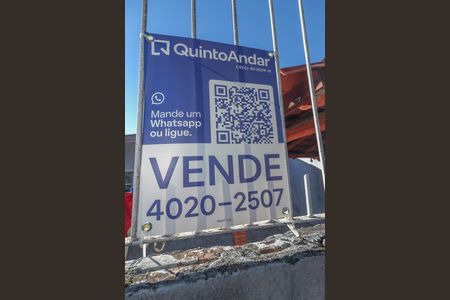 Casa à venda com 100m², 2 quartos e 2 vagasFachada