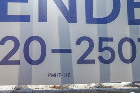 Casa à venda com 100m², 2 quartos e 2 vagasFachada