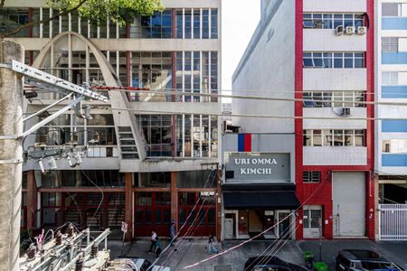 Apartamento para alugar com 74m², 2 quartos e sem vaga Apartamento para alugar com 74m², 2 quartos e sem vagaQuarto 02 - Varanda