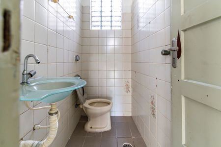 Apartamento para alugar com 74m², 2 quartos e sem vaga Apartamento para alugar com 74m², 2 quartos e sem vagaBanheiro 02