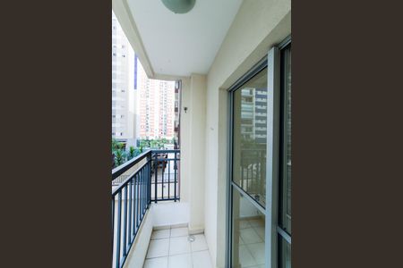 Varanda da Sala de apartamento para alugar com 3 quartos, 58m² em Jardim Flor da Montanha, Guarulhos