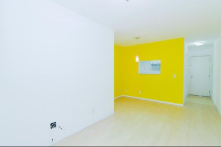 Sala de apartamento para alugar com 3 quartos, 58m² em Jardim Flor da Montanha, Guarulhos