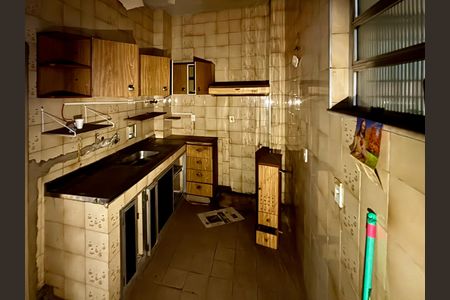 Apartamento à venda com 128m², 3 quartos e sem vagaCozinha