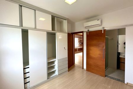 Casa à venda com 4 quartos, 370m² em Jardim Botânico, Rio de Janeiro