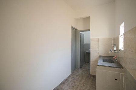 Casa para alugar com 75m², 2 quartos e 2 vagasCozinha