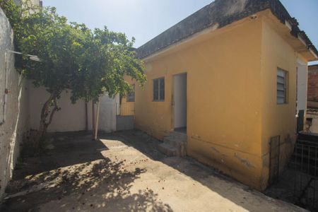 Casa para alugar com 75m², 2 quartos e 2 vagasQuintal