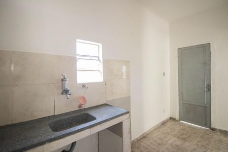Casa para alugar com 75m², 2 quartos e 2 vagasCozinha