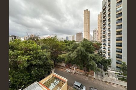 Apartamento para alugar com 41m², 1 quarto e 1 vagaVista da varanda