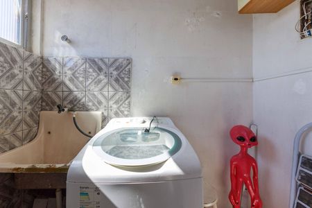 Apartamento para alugar com 64m², 2 quartos e 1 vagaÁrea de Serviço