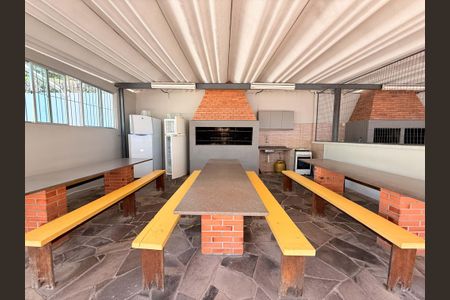 Apartamento para alugar com 64m², 2 quartos e 1 vagaÁrea comum - Churrasqueira