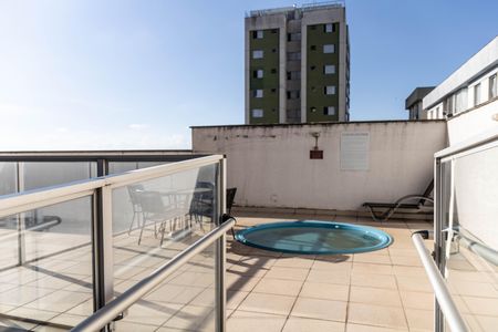 Apartamento para alugar com 81m², 3 quartos e 3 vagasÁrea comum - Piscina