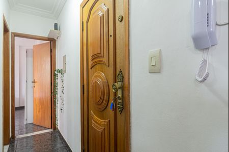 Apartamento à venda com 48m², 2 quartos e sem vaga Apartamento à venda com 48m², 2 quartos e sem vagaCorredor