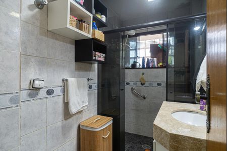 Apartamento à venda com 48m², 2 quartos e sem vaga Apartamento à venda com 48m², 2 quartos e sem vagaBanheiro