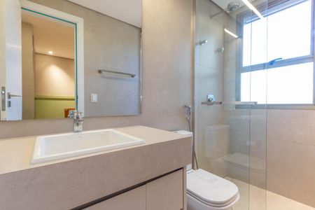 Apartamento à venda com 210m², 4 quartos e 4 vagasBanheiro