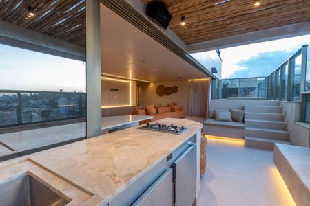 Apartamento à venda com 210m², 4 quartos e 4 vagasVaranda gourmet