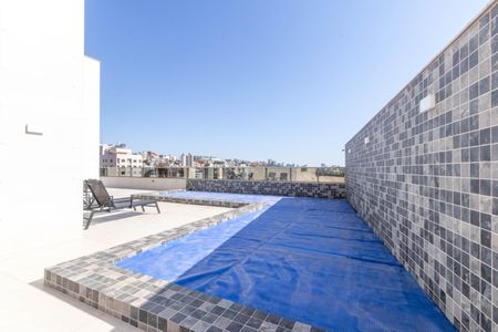 Apartamento à venda com 210m², 4 quartos e 4 vagasÁrea comum - Piscina