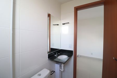 Apartamento para alugar com 65m², 2 quartos e 1 vagaBanheiro do Quarto 2
