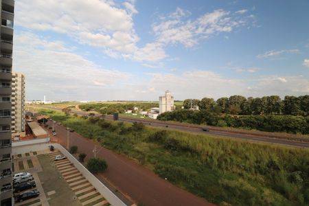 Apartamento para alugar com 65m², 2 quartos e 1 vagaVista da Sacada