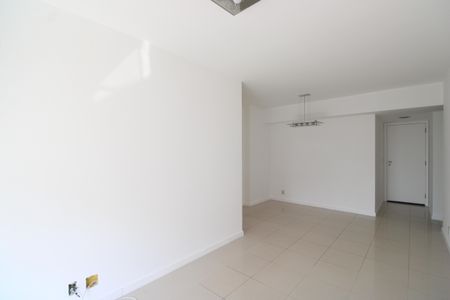 Apartamento para alugar com 91m², 3 quartos e 1 vagaSala