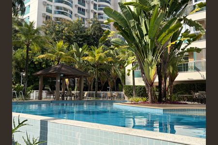 Apartamento para alugar com 91m², 3 quartos e 1 vagaÁrea comum - Piscina